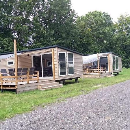 Chalet 2 Landgoedcamping Nienoord In Leek Exterior foto